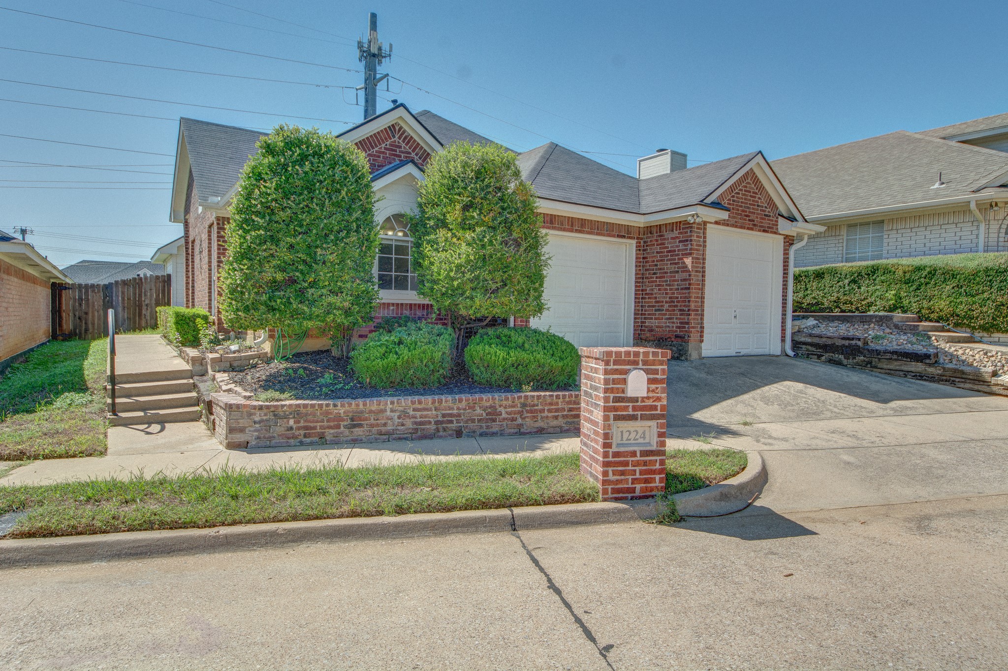 1224 Falcon Trail