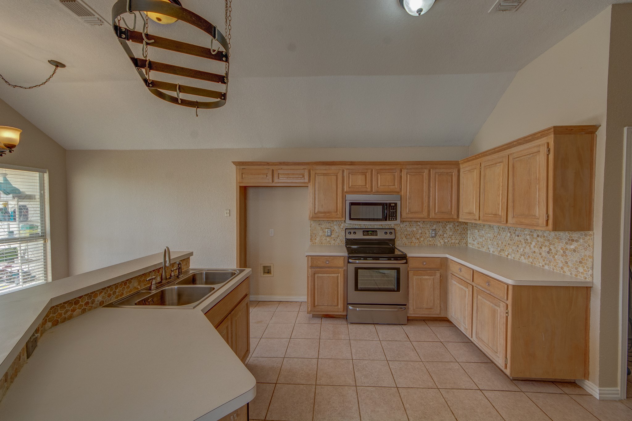 1224 Falcon Trail