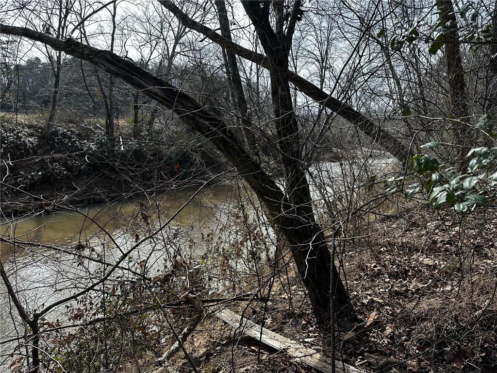 408 & 410 Huckleberry Ridge Road