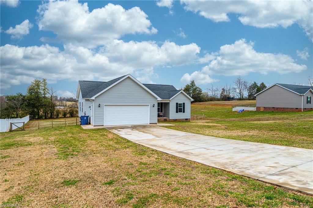 178 Stable Brook Lane