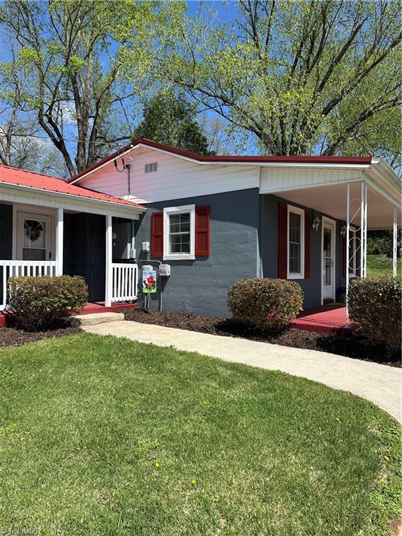 440 Hilltop Circle