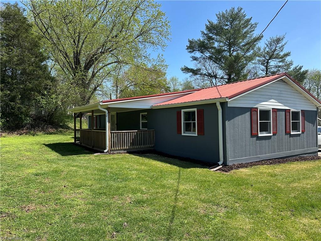 440 Hilltop Circle