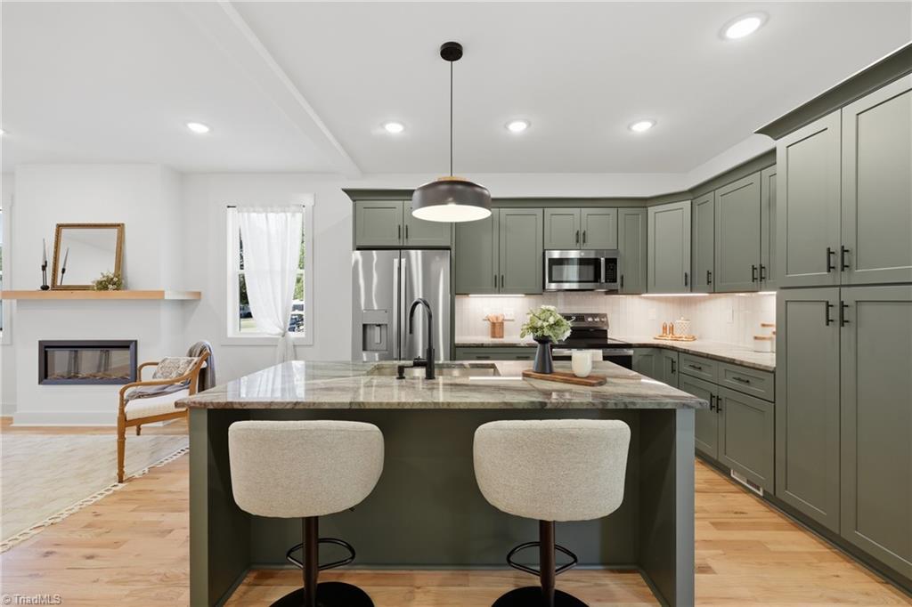 75 2nd Avenue SE