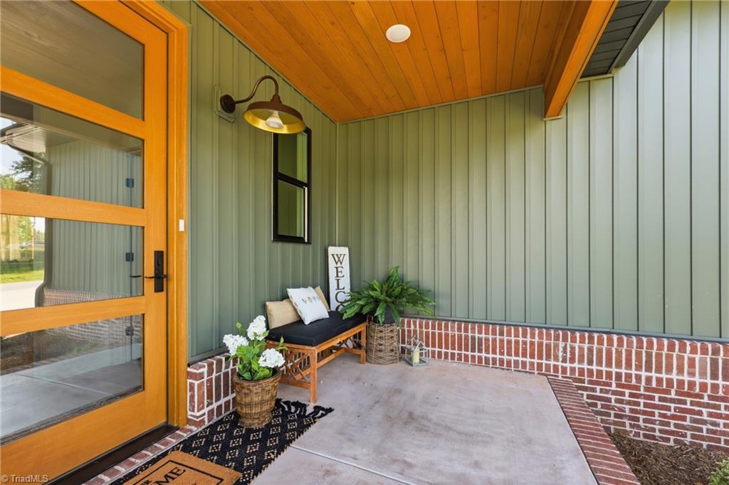 75 2nd Avenue SE