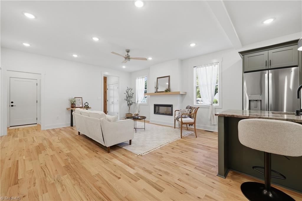 75 2nd Avenue SE