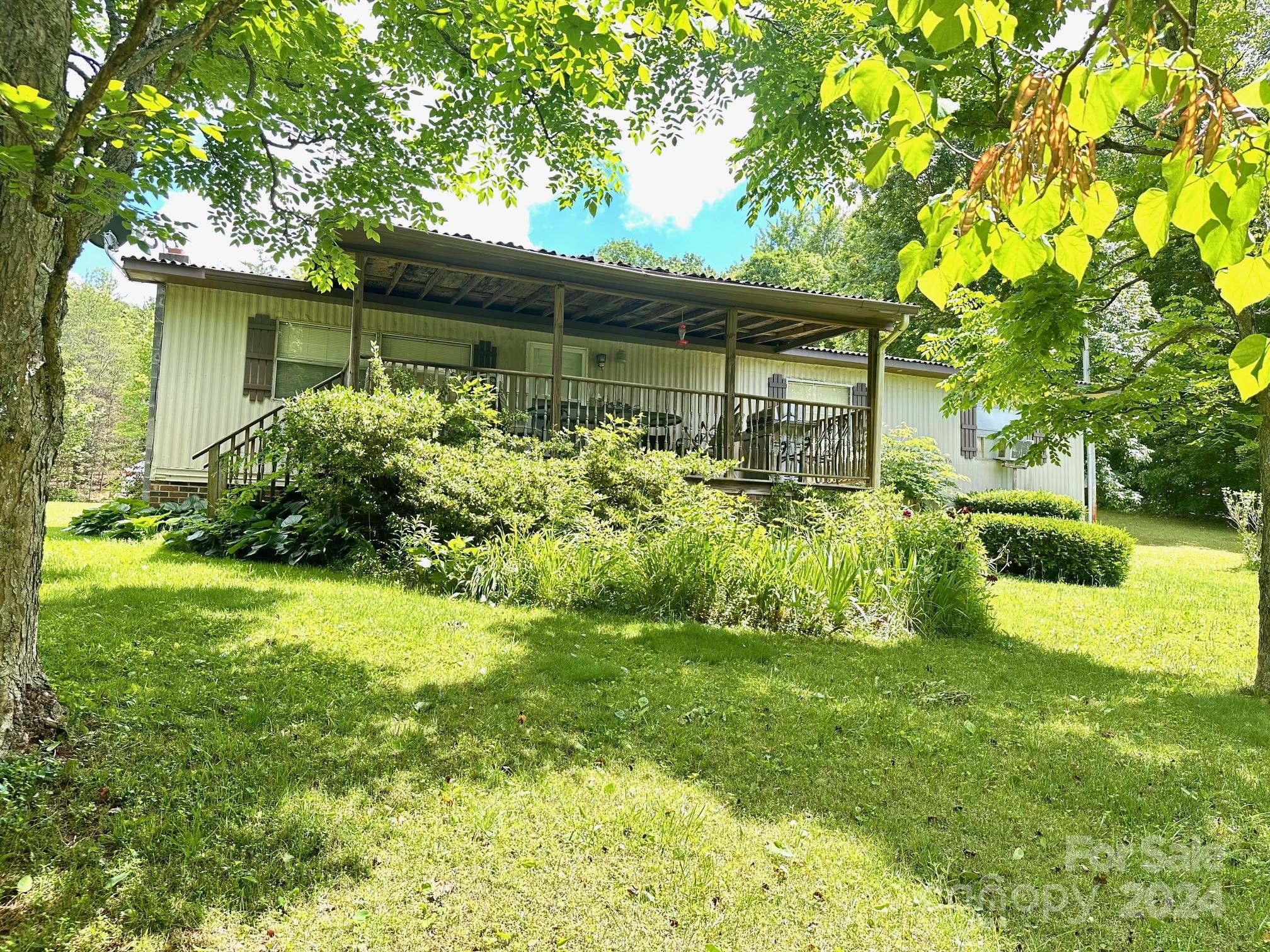 1366 Vashti Road
