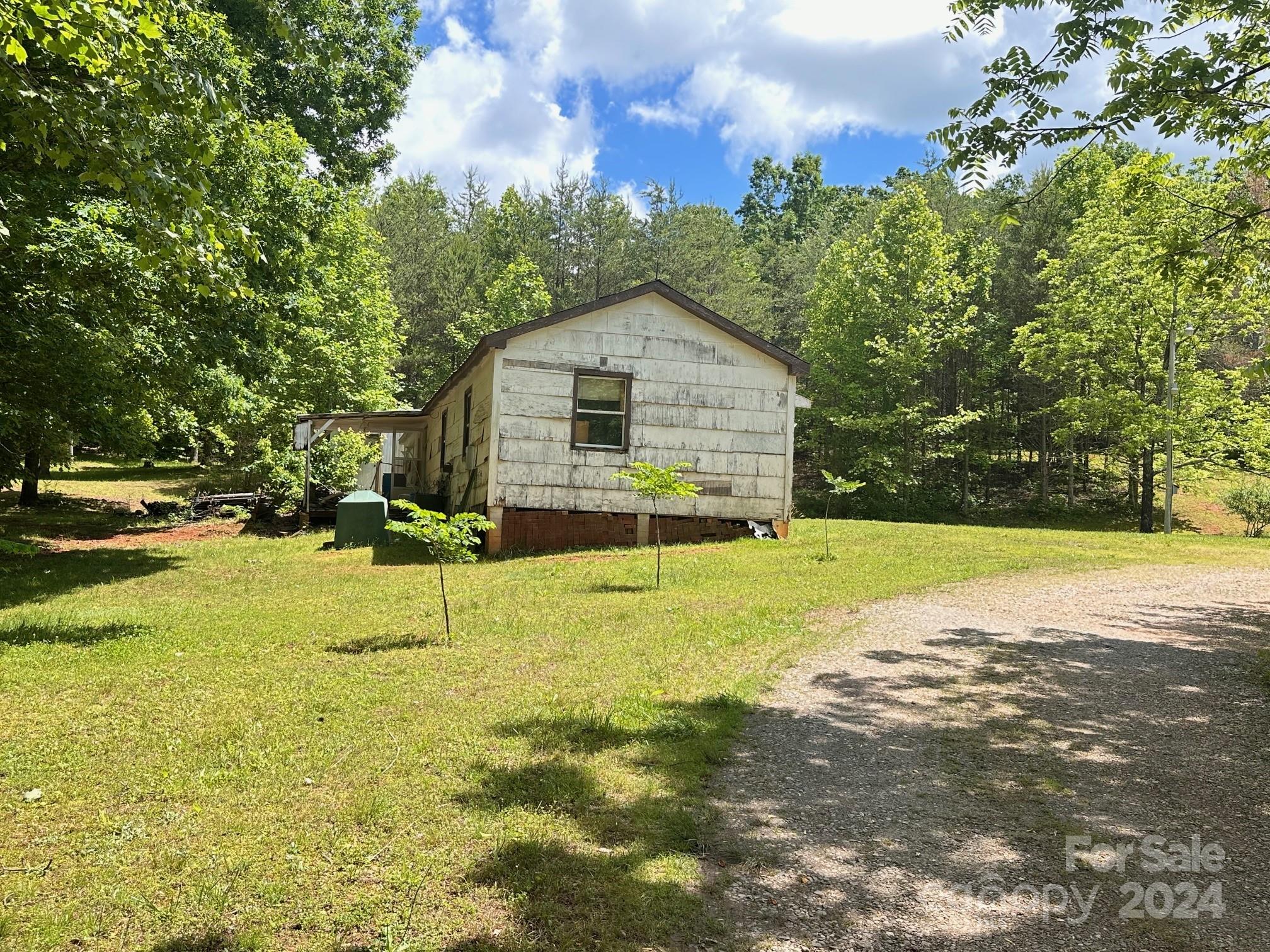 1366 Vashti Road