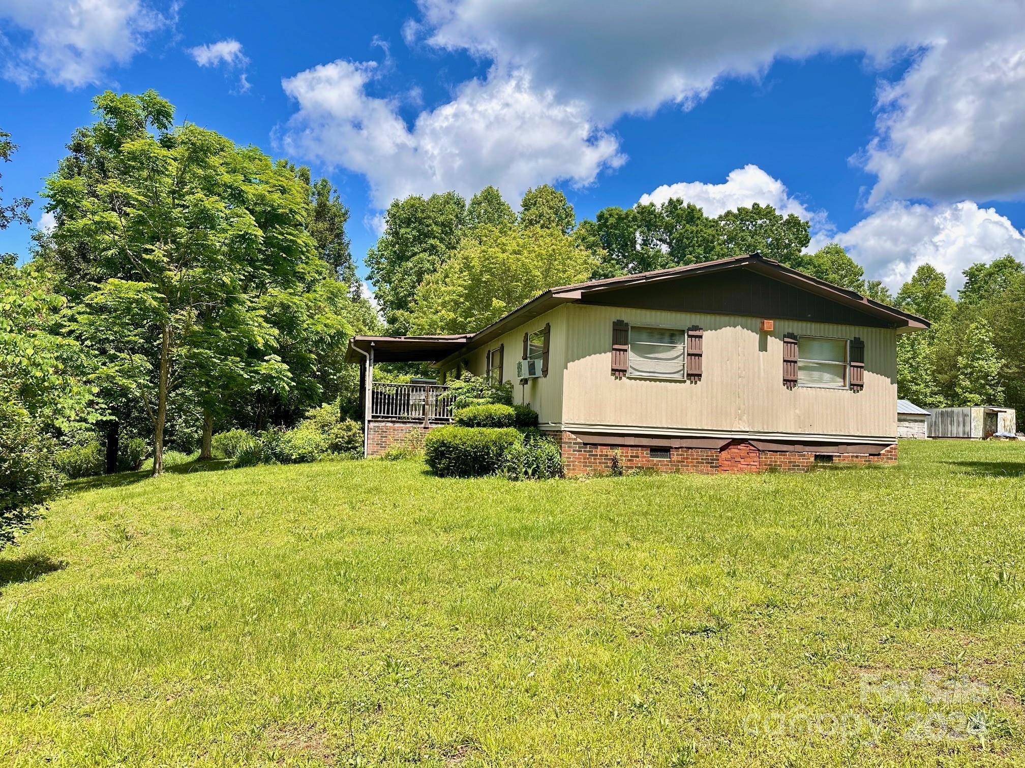 1366 Vashti Road