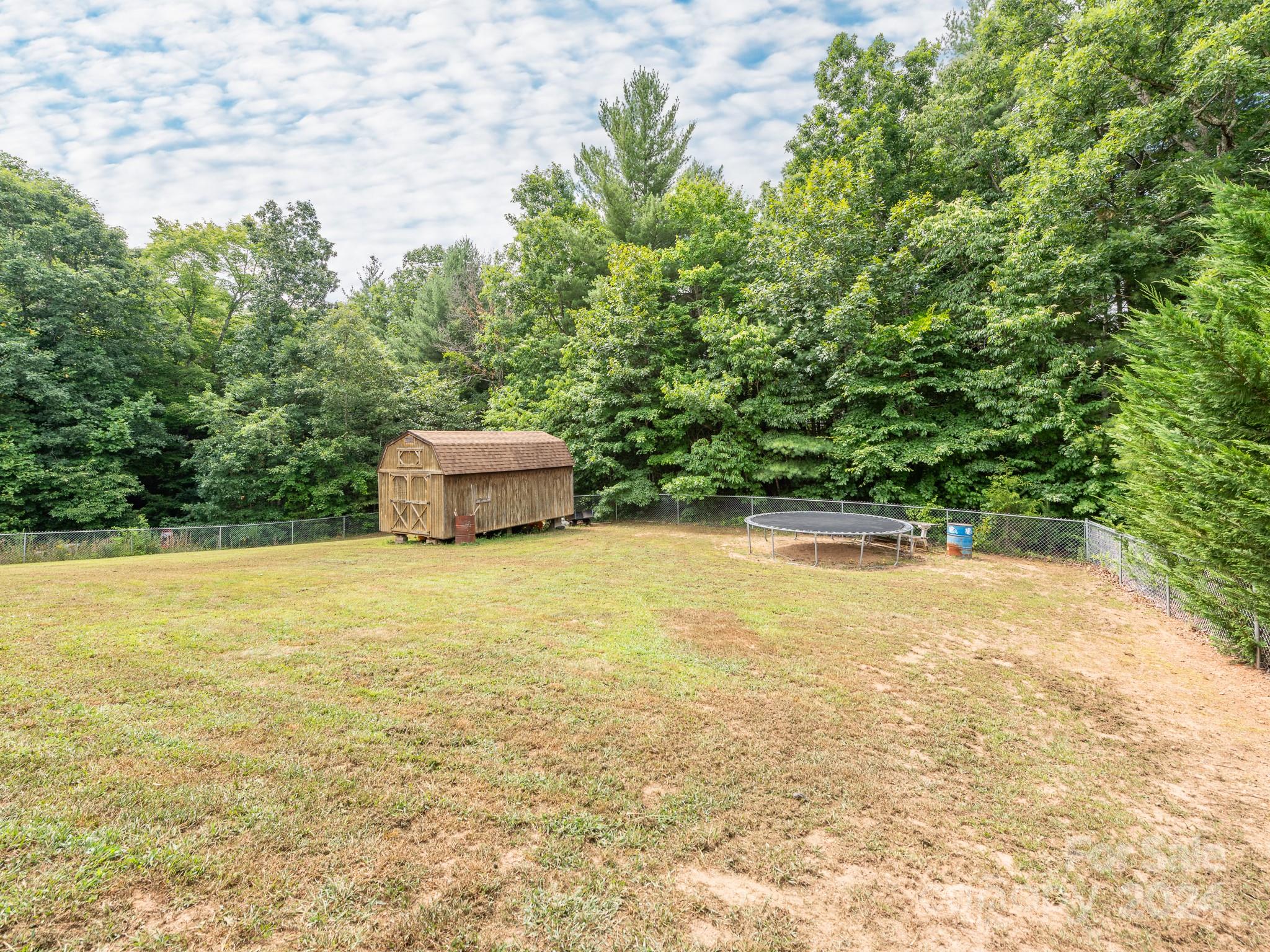 3823 Cross Creek Drive