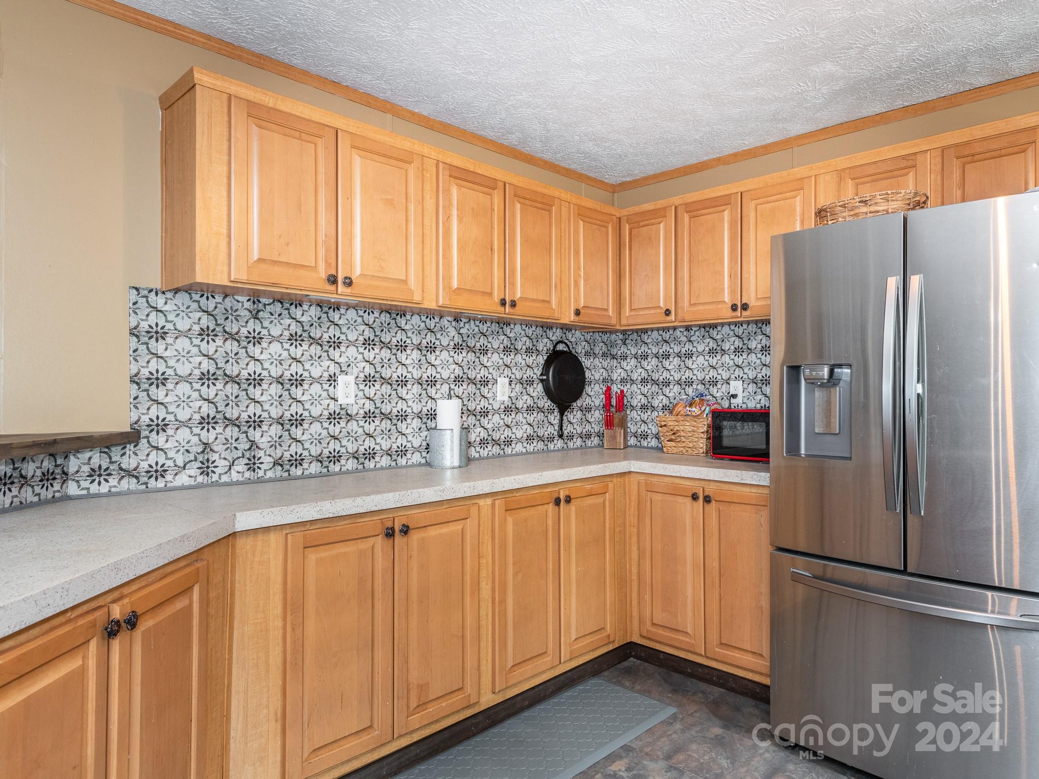 3823 Cross Creek Drive