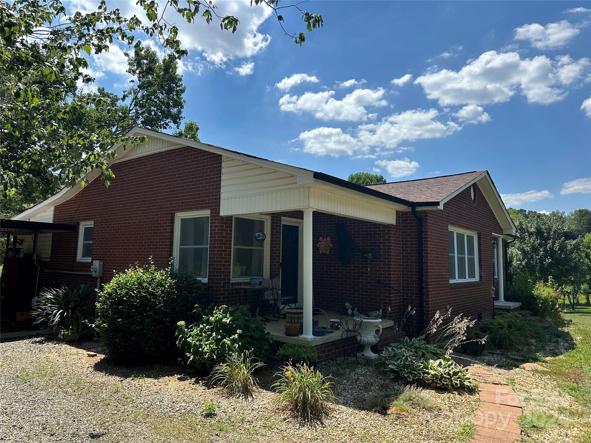 874 Boston Road