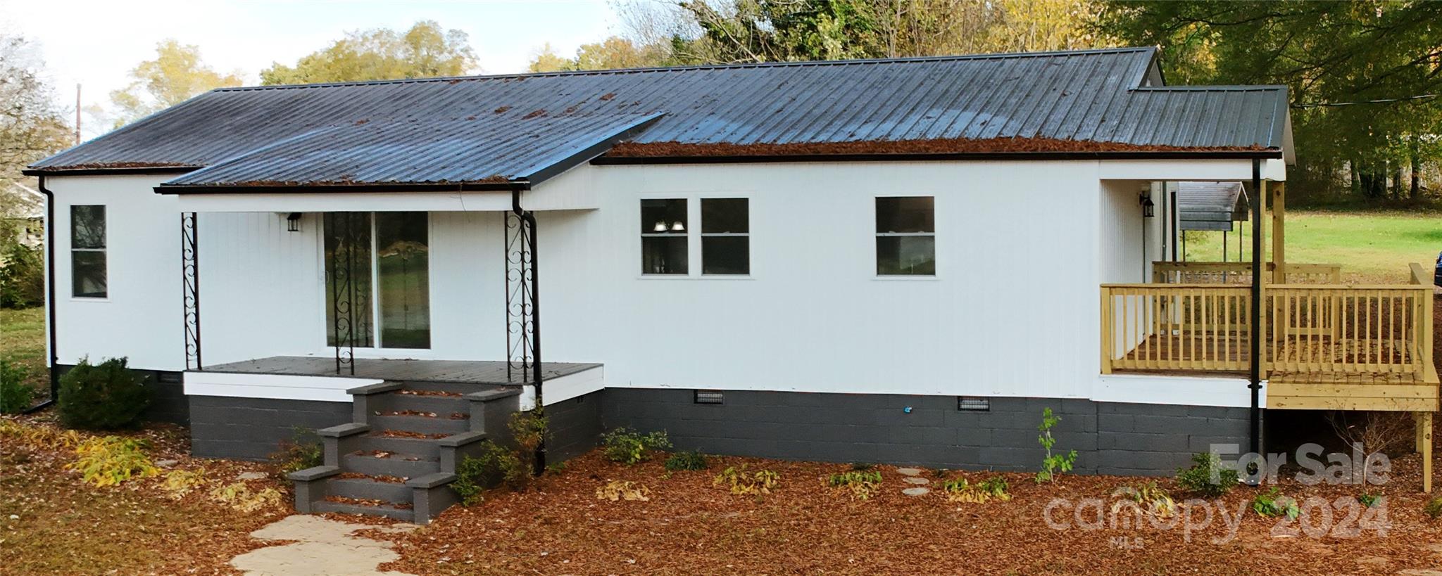 86 Adams Lane