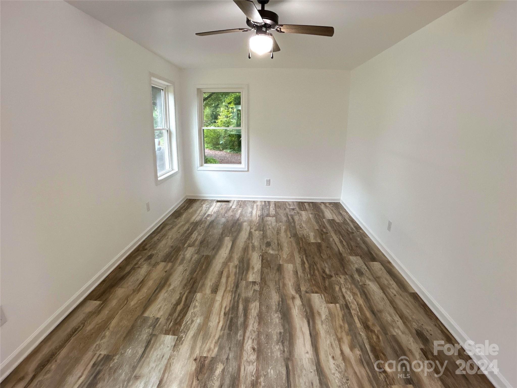 86 Adams Lane