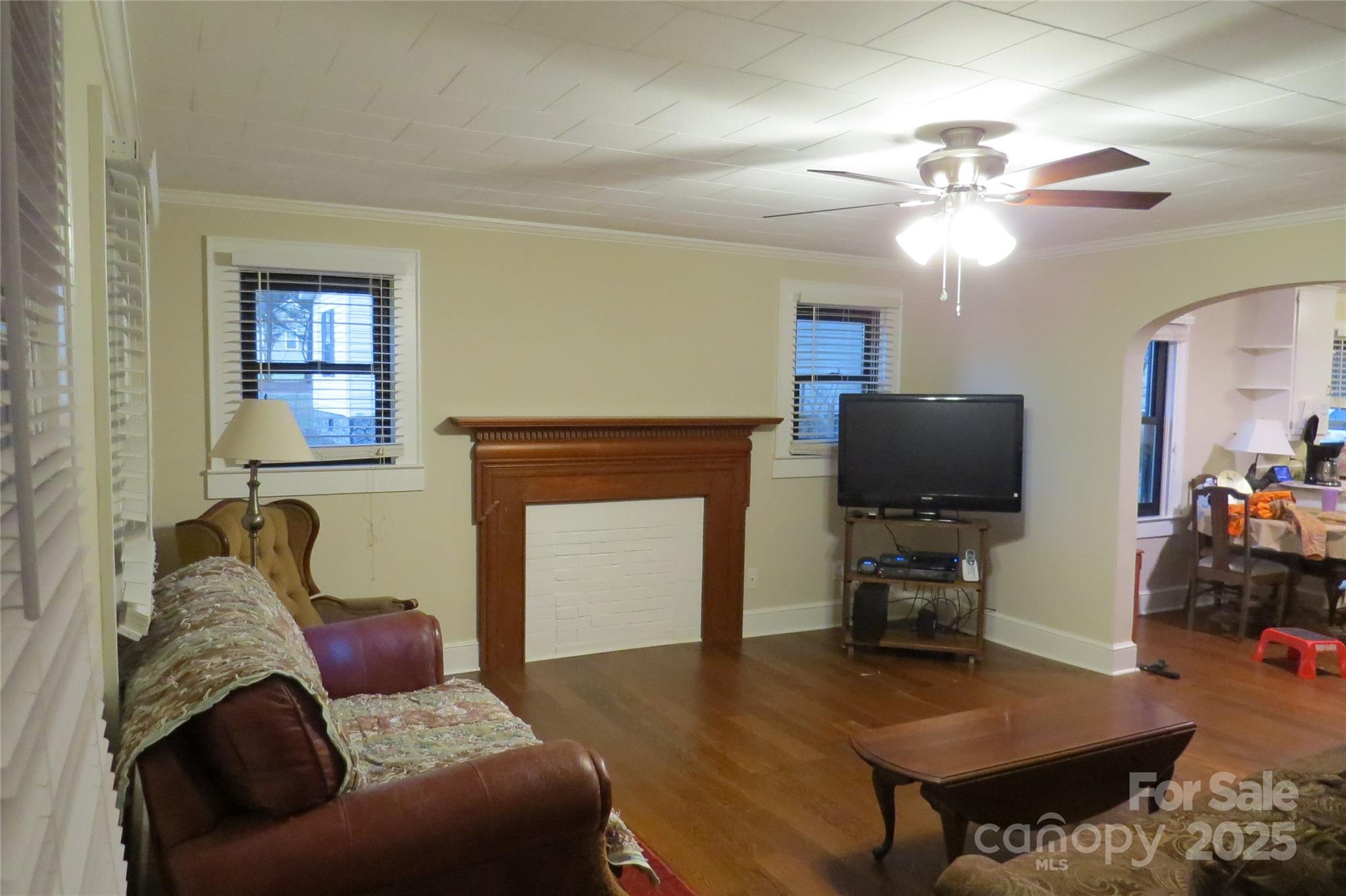 155 6th Street SW