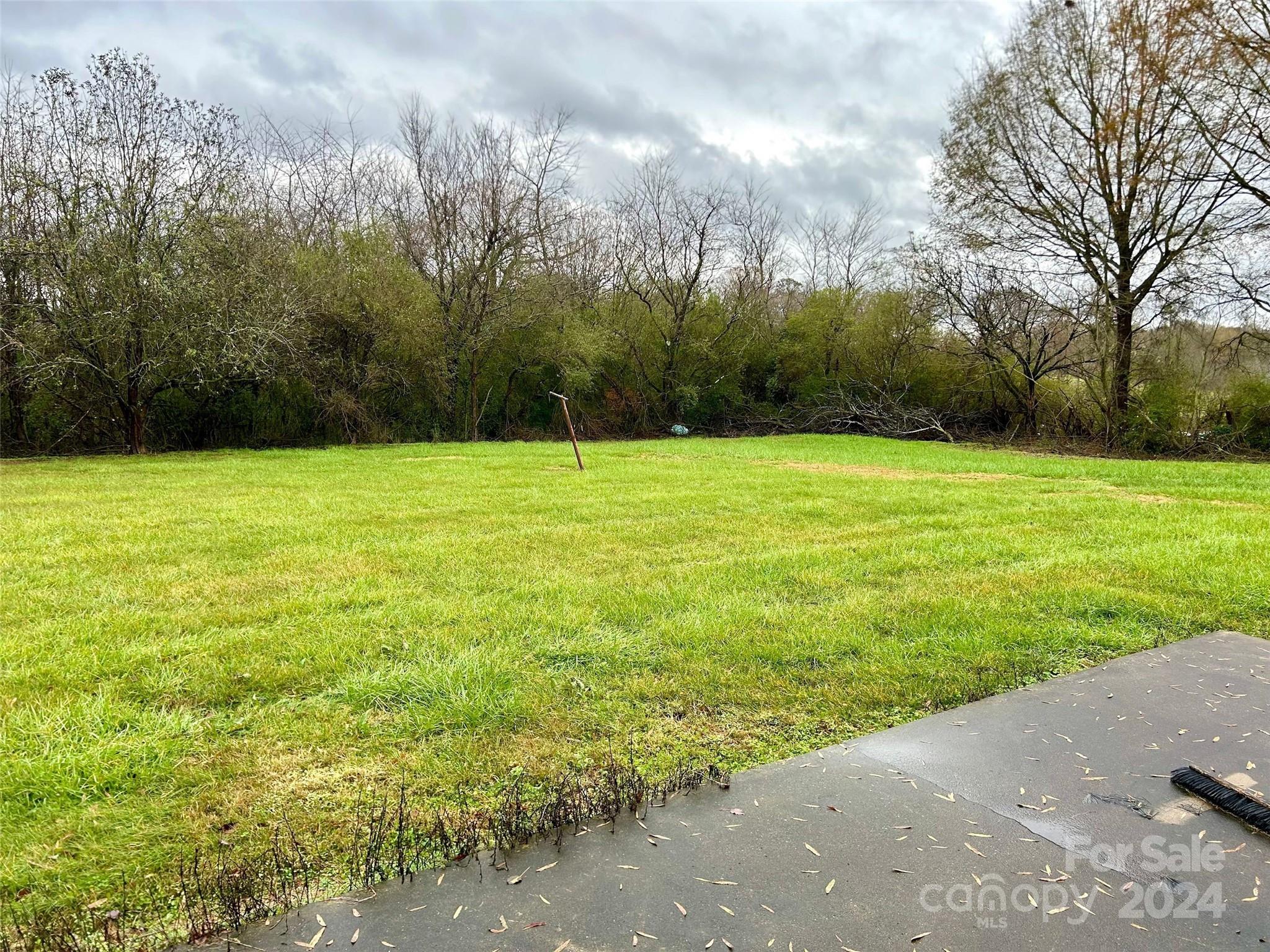 221 Avon Park Lane