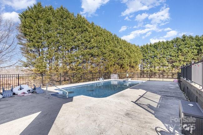 2102 Sipe Road