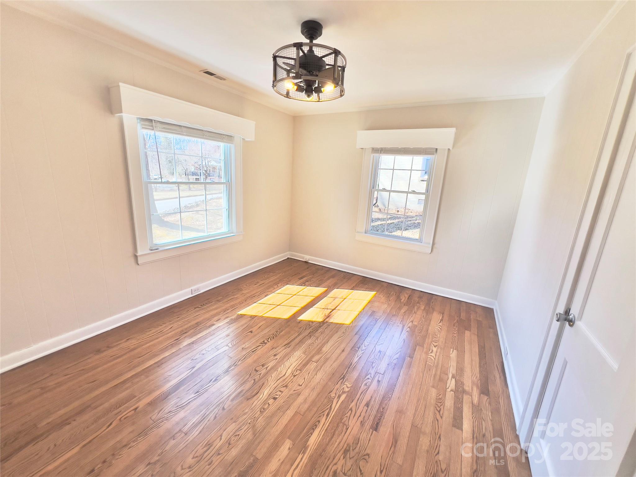 312 Sharon Avenue NW