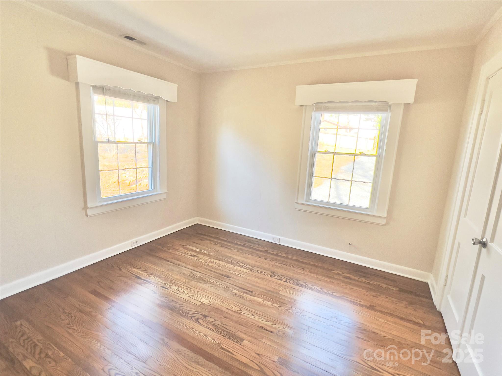 312 Sharon Avenue NW