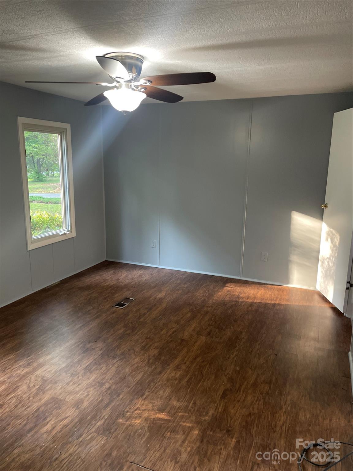 5029 E NC 10 Hwy Road Unit: 6
