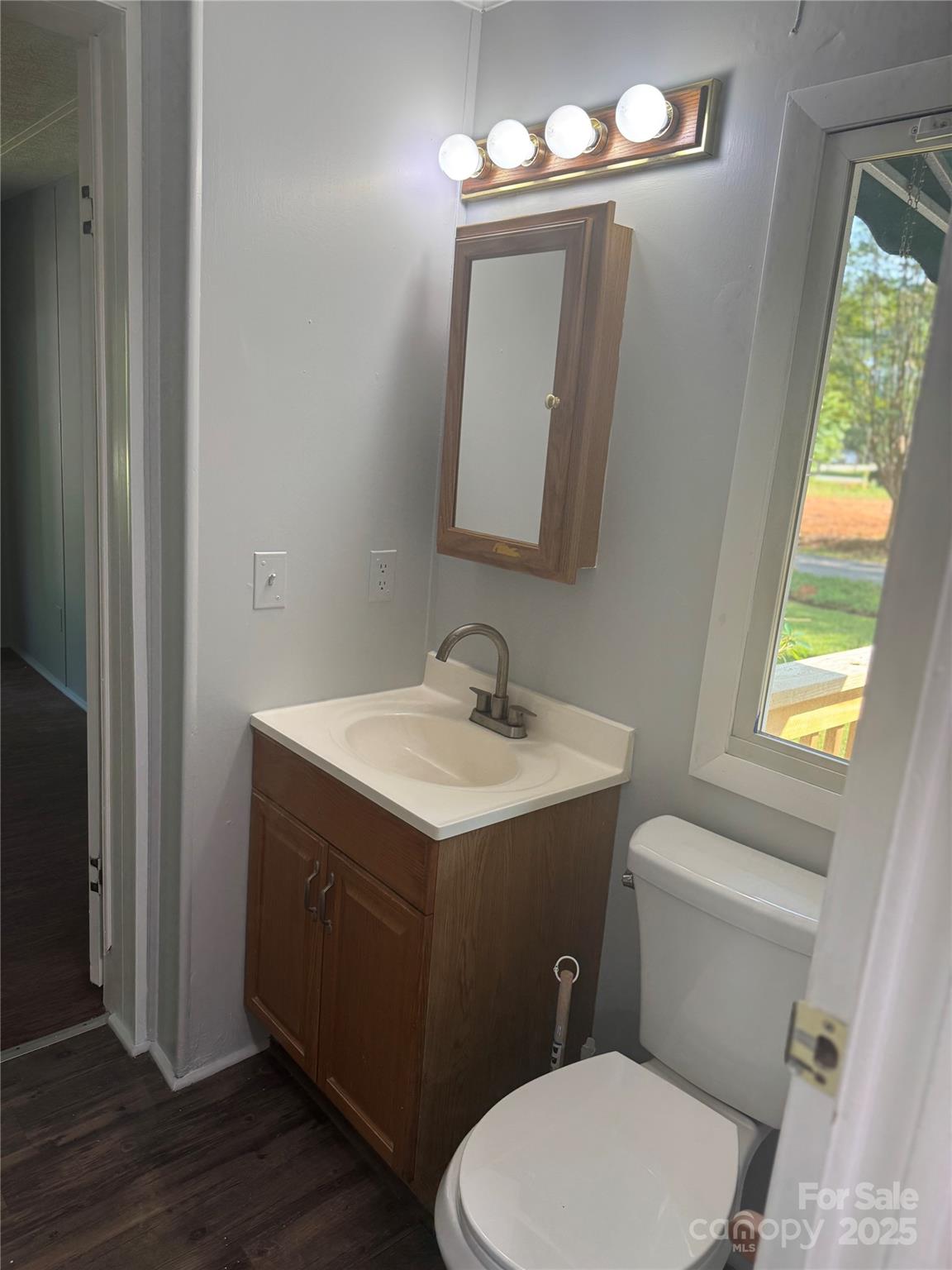 5029 E NC 10 Hwy Road Unit: 6