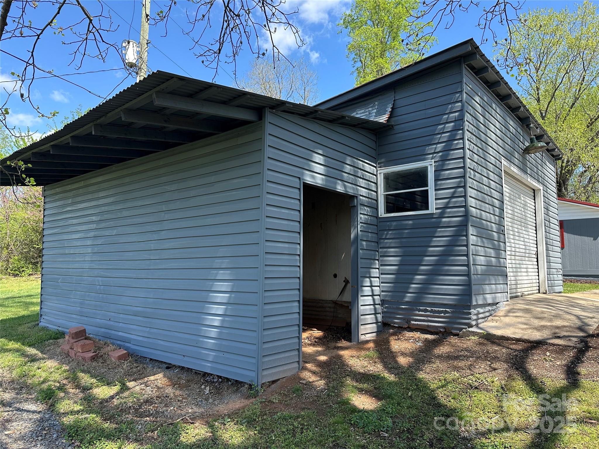 440 Hill Top Circle