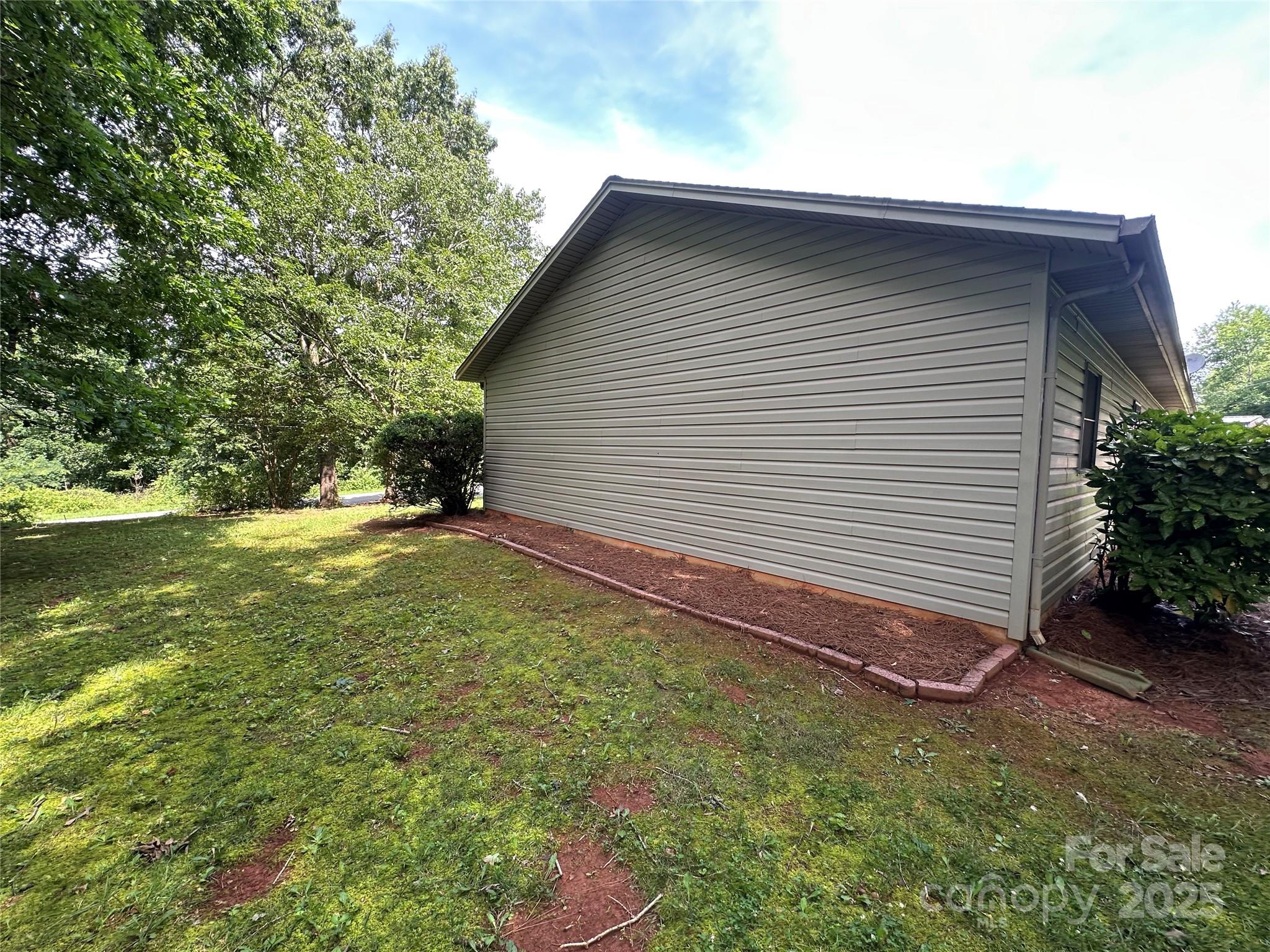 227 James Road