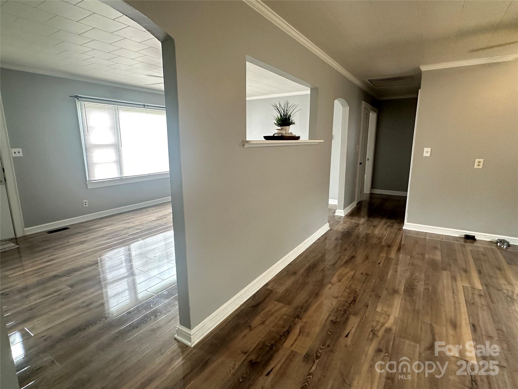 60 White Oaks Drive