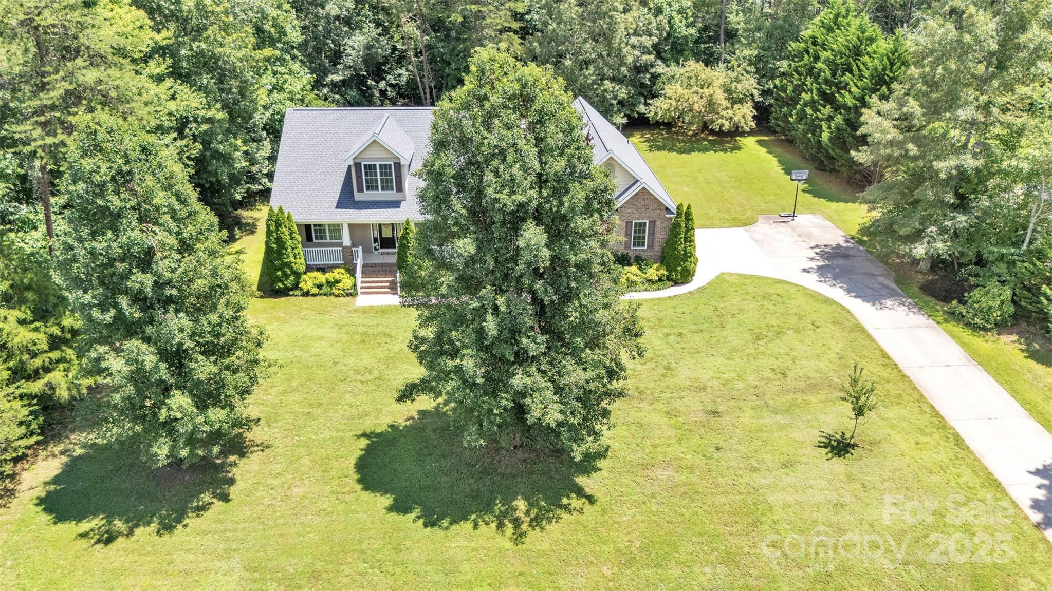 288 Grapevine Circle
