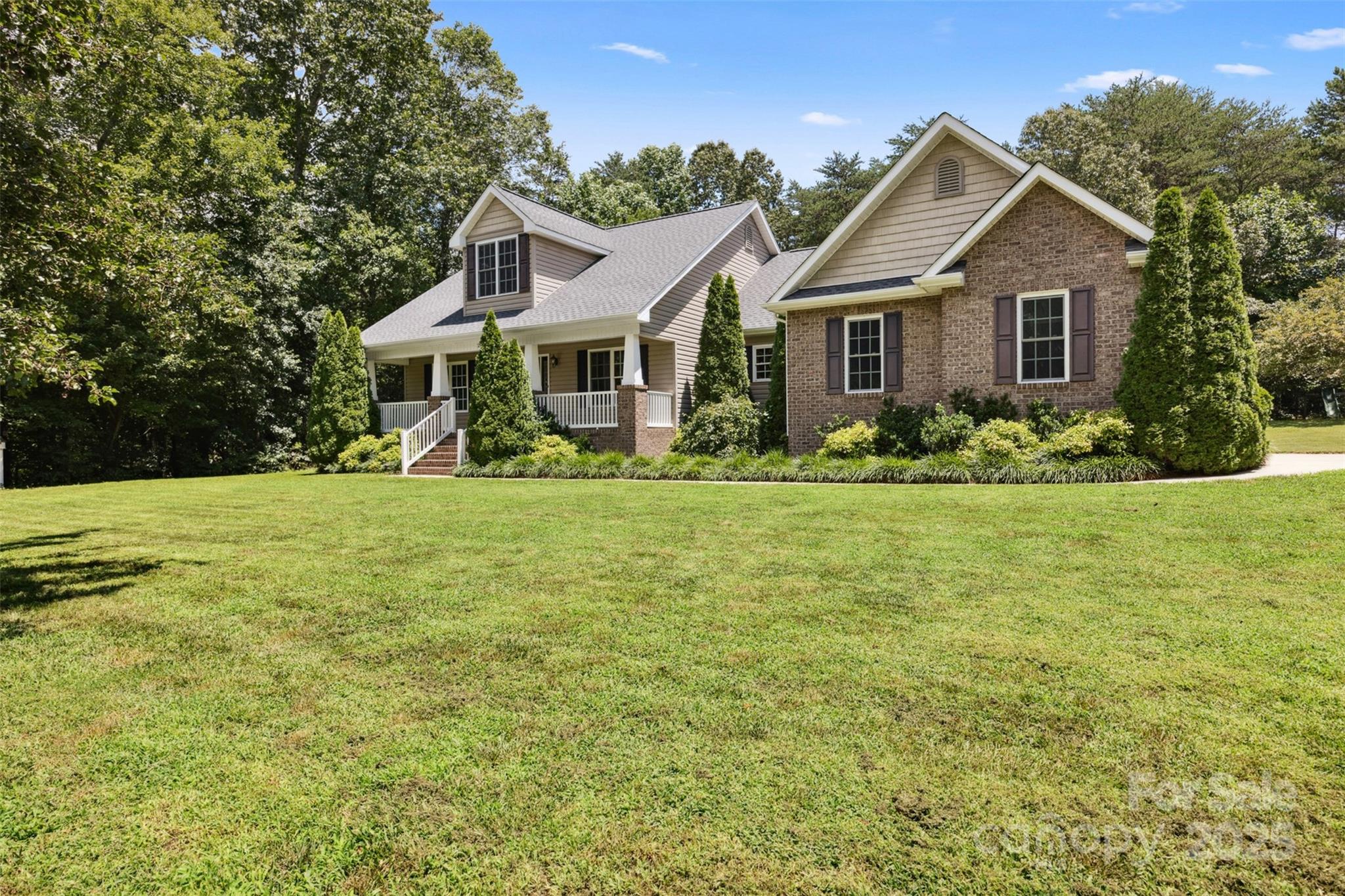 288 Grapevine Circle