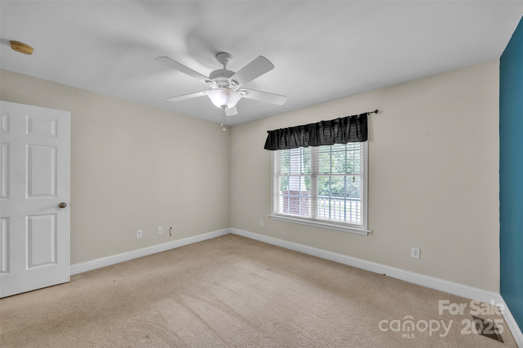 288 Grapevine Circle