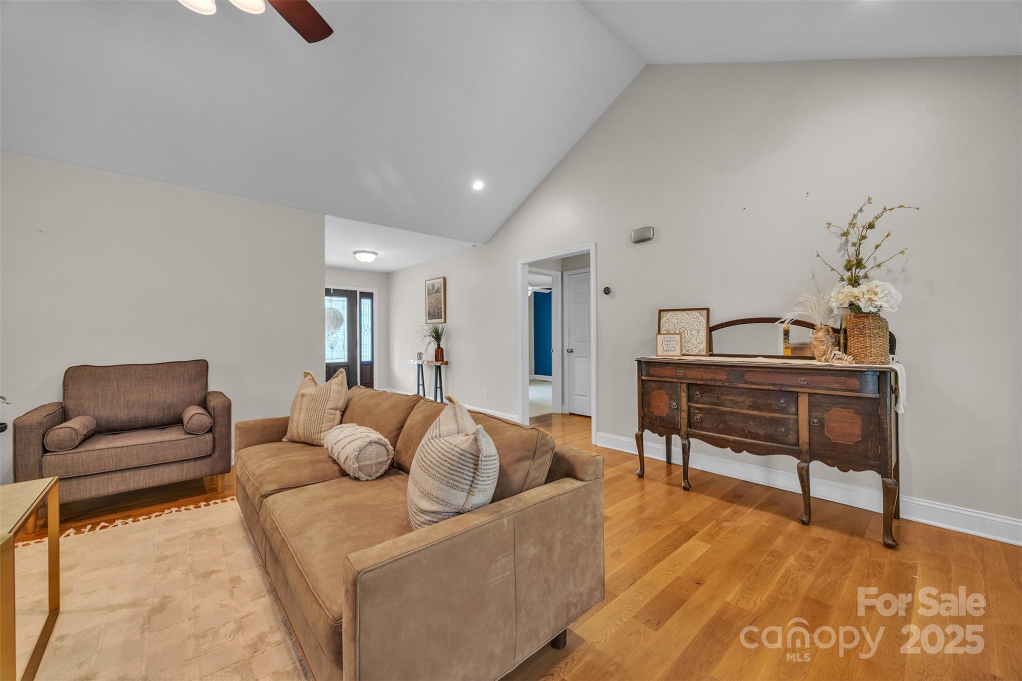 288 Grapevine Circle