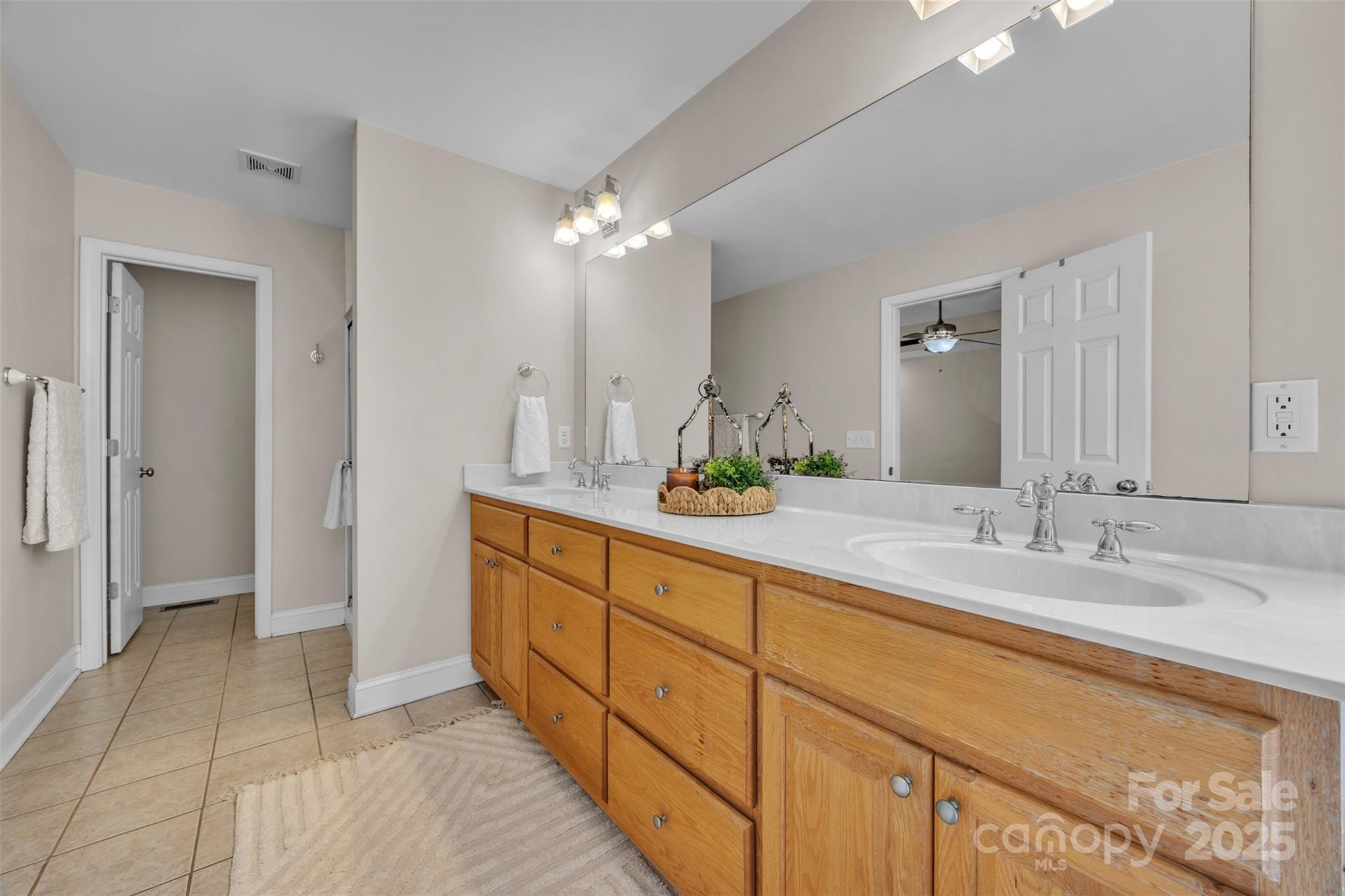 288 Grapevine Circle