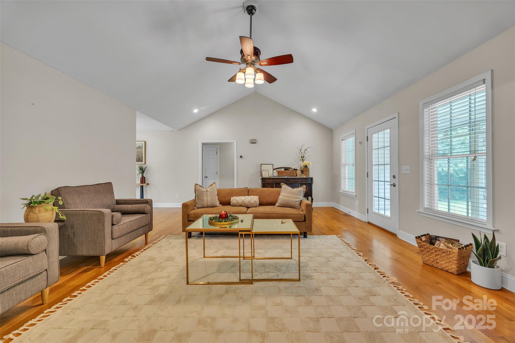 288 Grapevine Circle