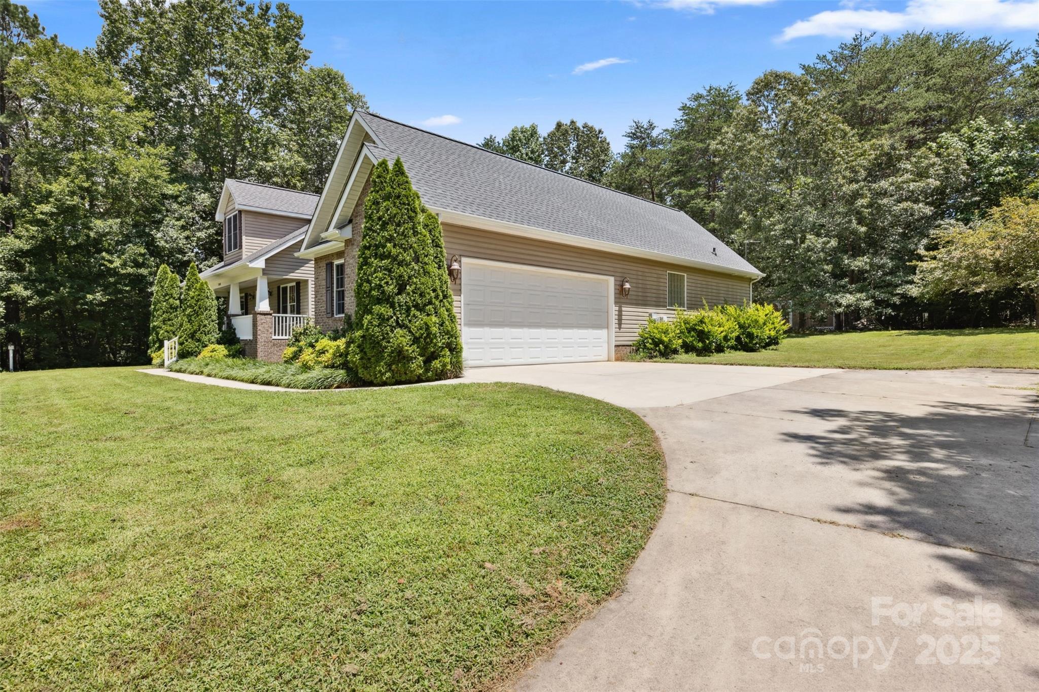 288 Grapevine Circle