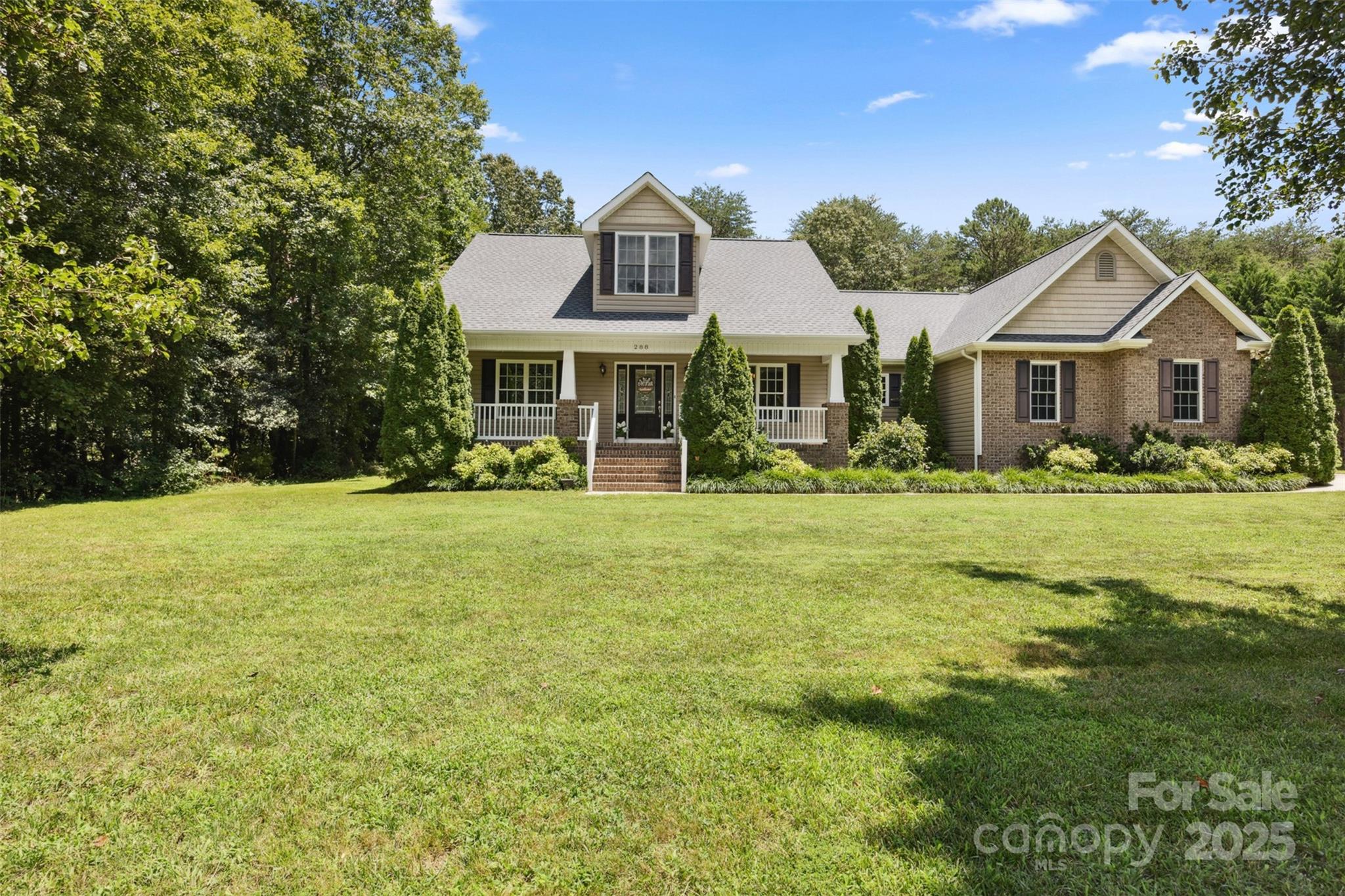 288 Grapevine Circle