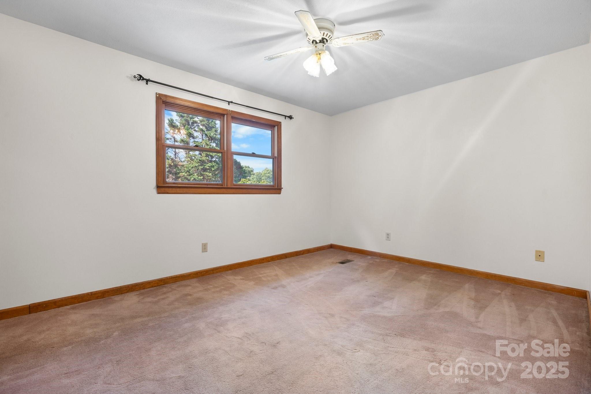 16 Saint Andrews Drive