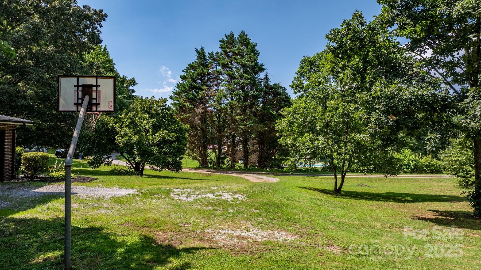 16 Saint Andrews Drive