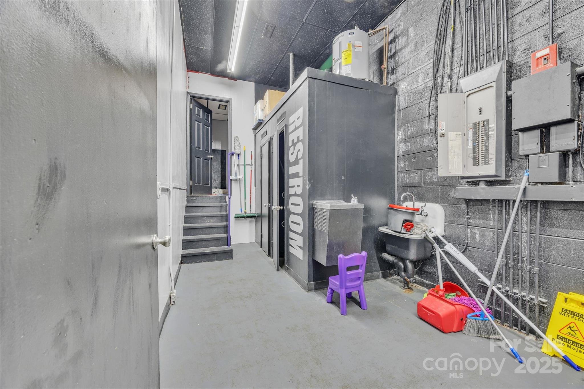 401 E Main Avenue
