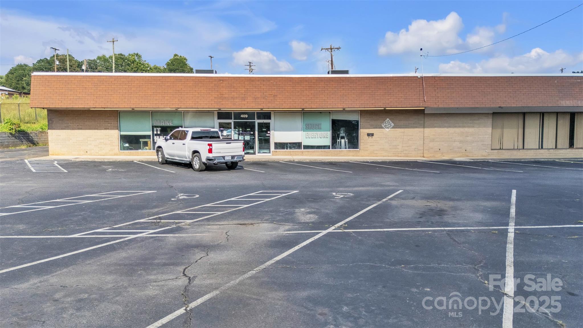 401 E Main Avenue