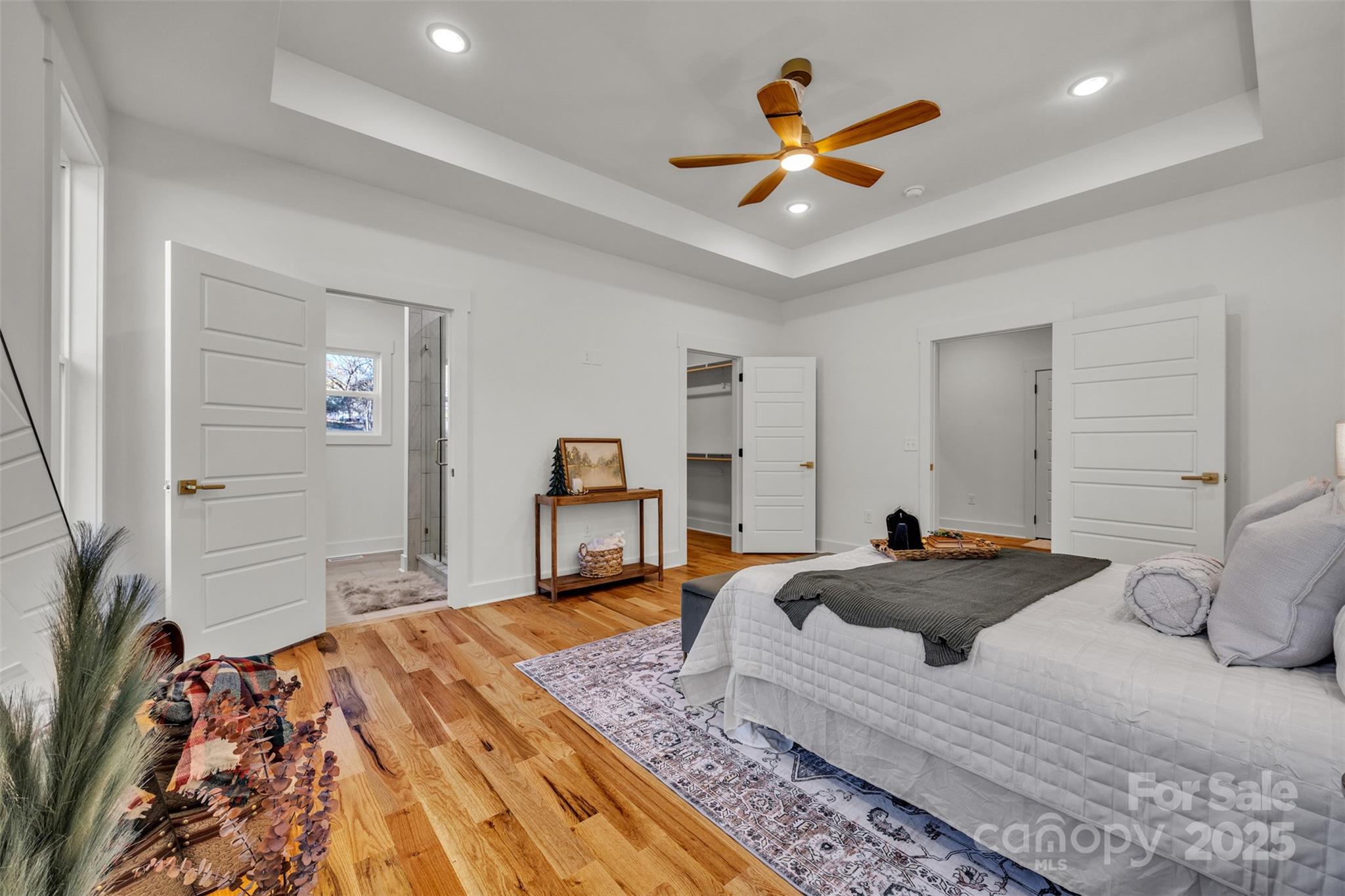 77 2nd Avenue SE
