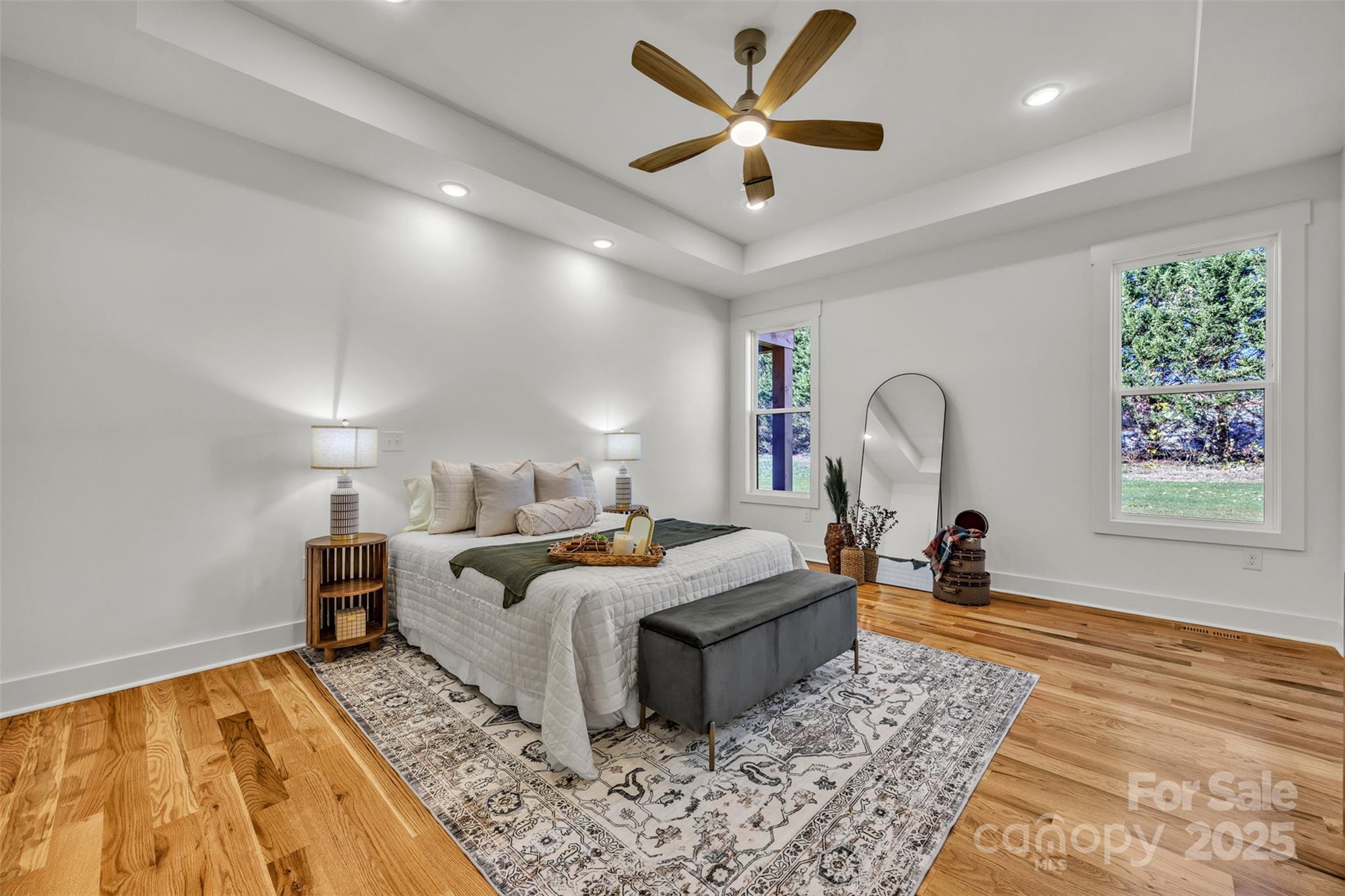 77 2nd Avenue SE