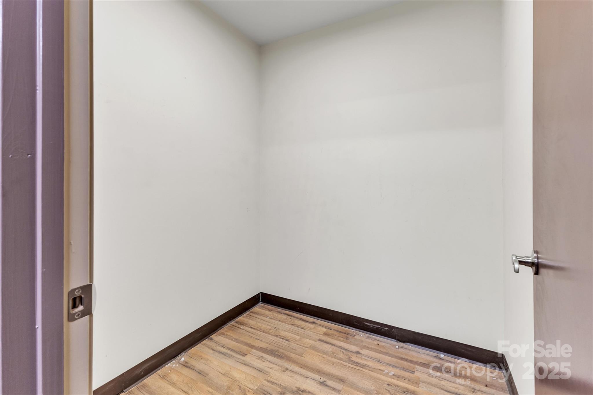 60 2nd Avenue SW
