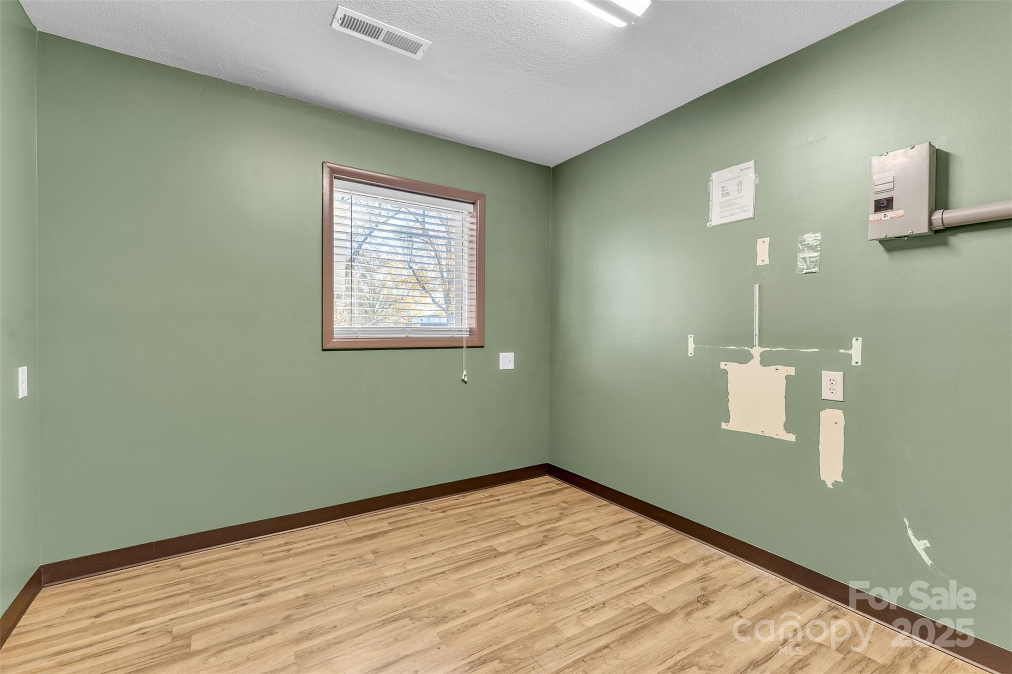 60 2nd Avenue SW