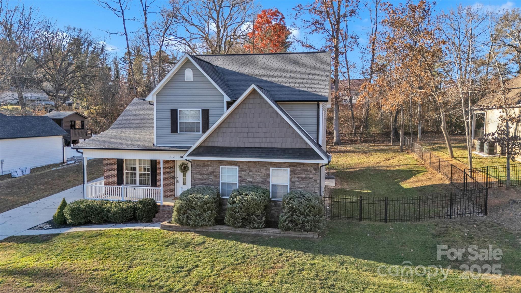 312 Oak Knoll
