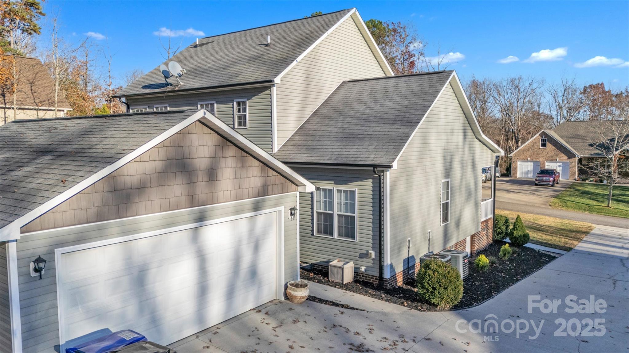 312 Oak Knoll