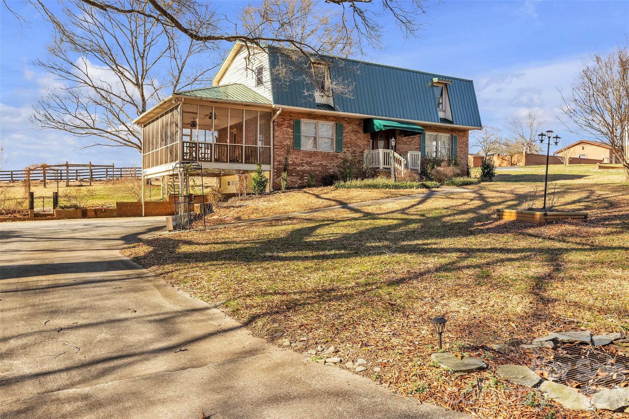 280 Forest Acres Lane
