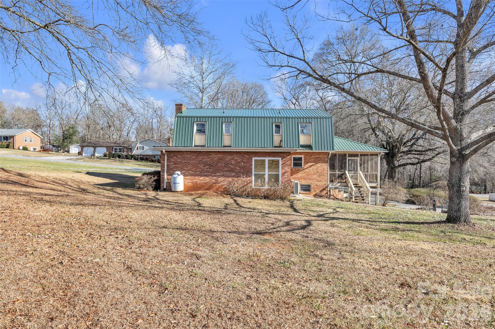 280 Forest Acres Lane
