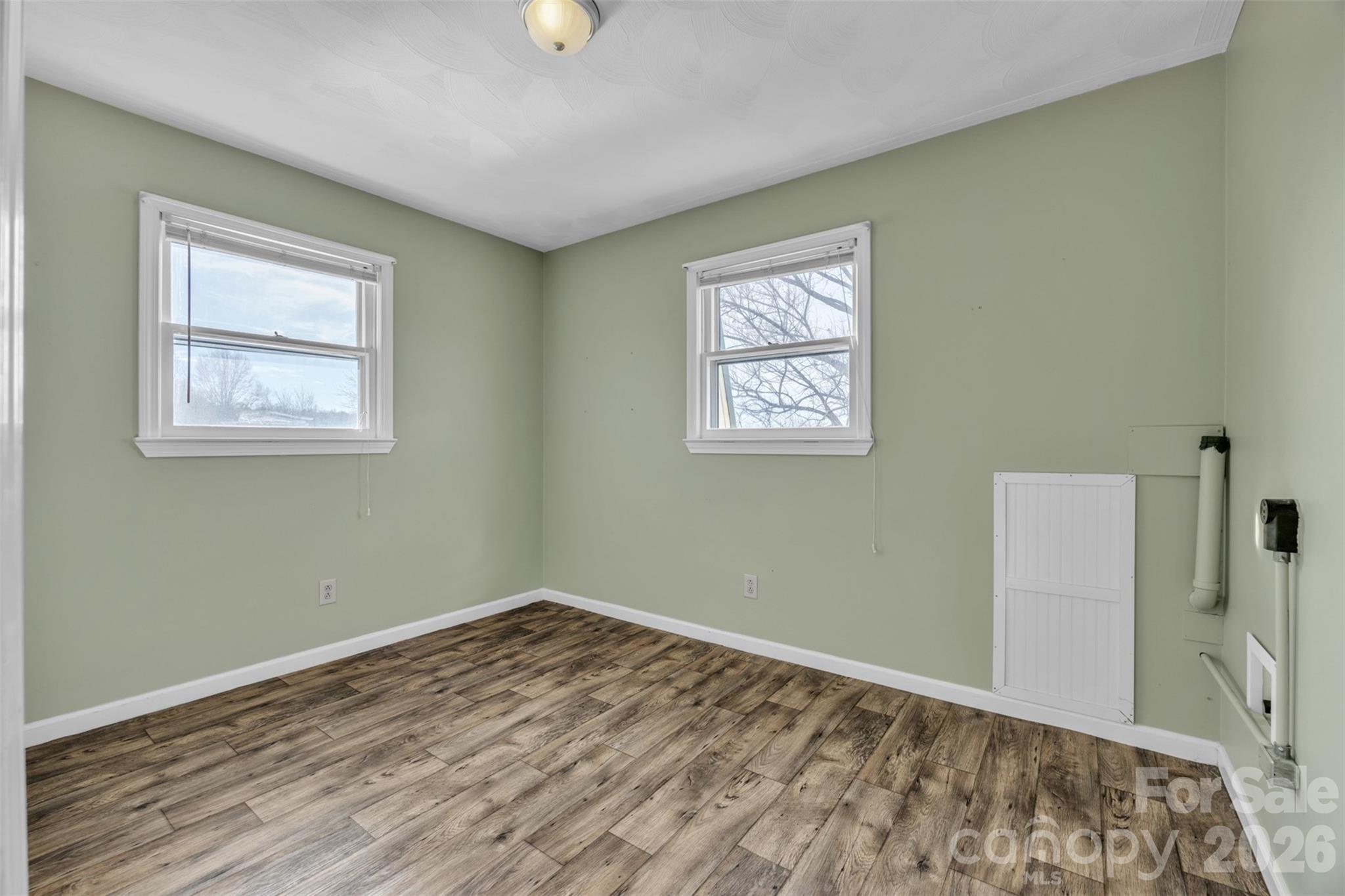 280 Forest Acres Lane