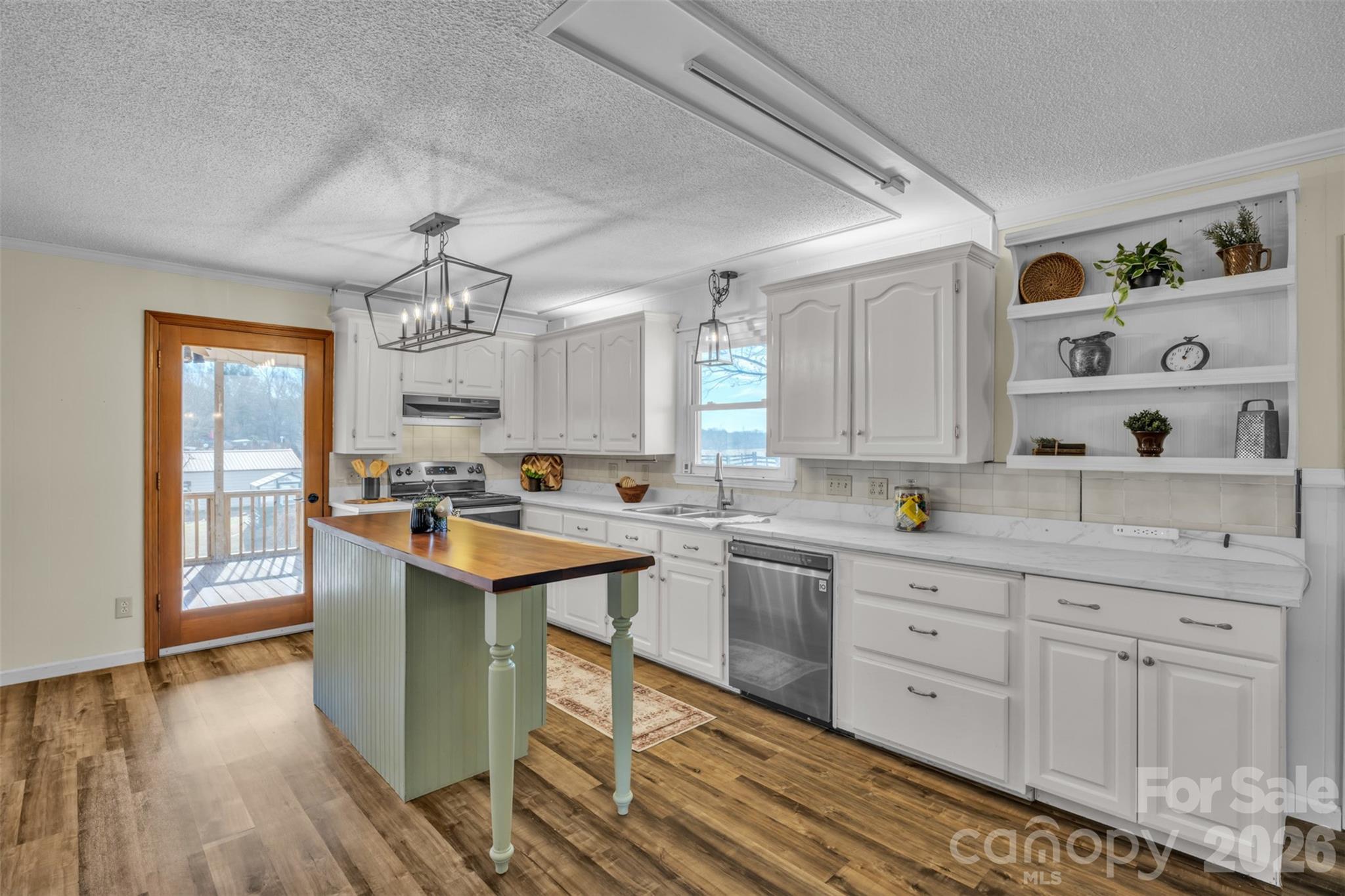 280 Forest Acres Lane