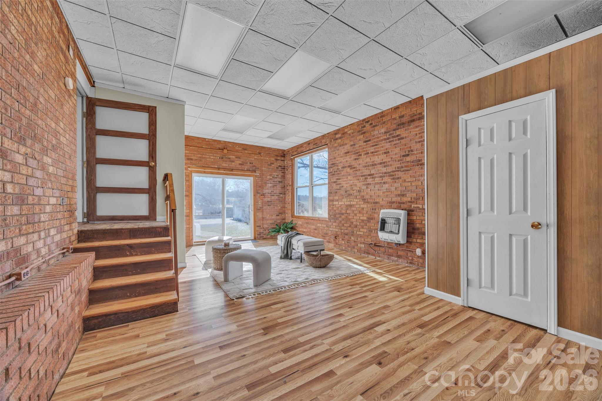 280 Forest Acres Lane